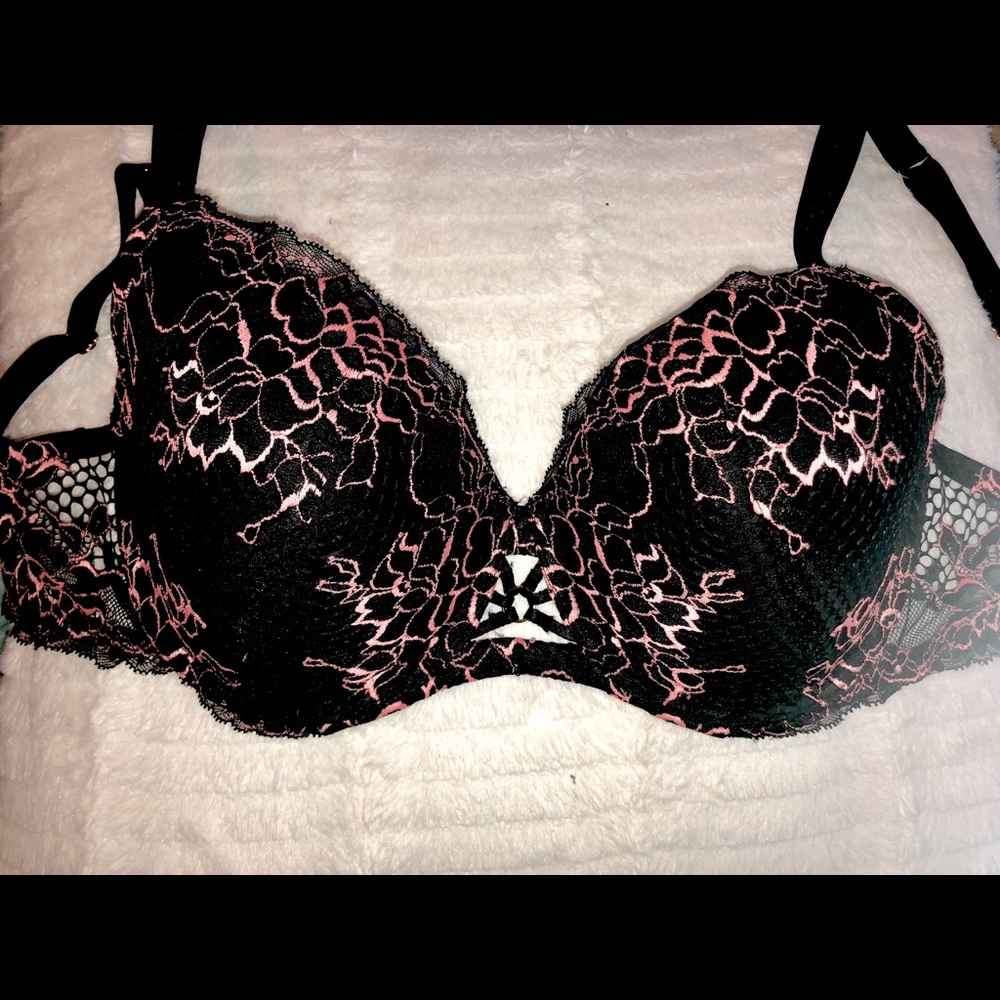 32DDD La Senza Bra